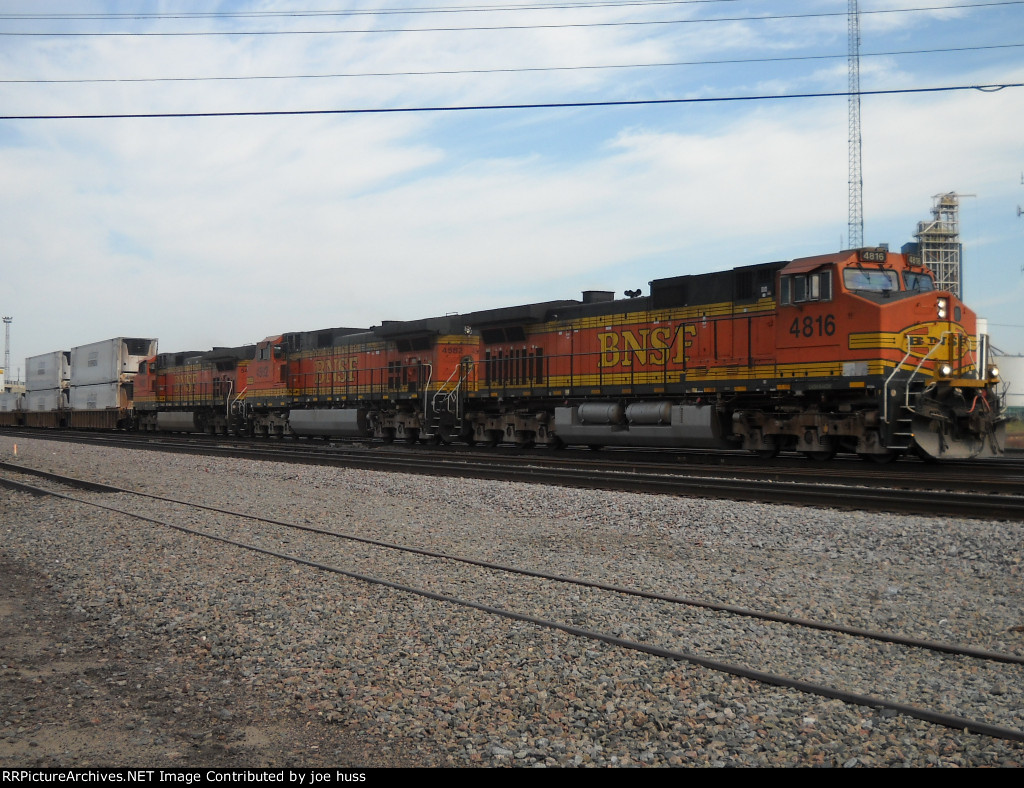 BNSF 4816 East